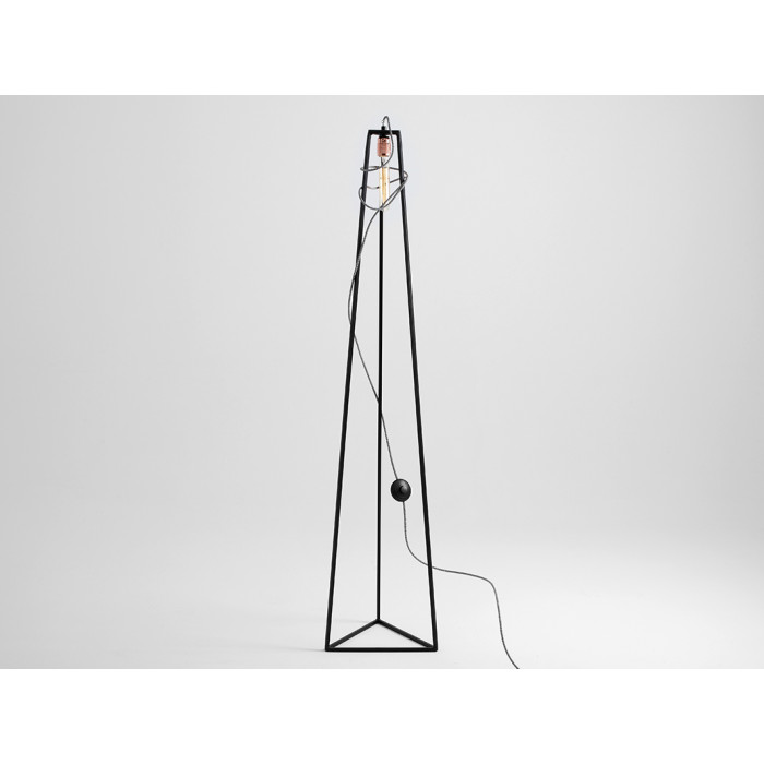 Egaleo Floor lempa (stovinti lempa)