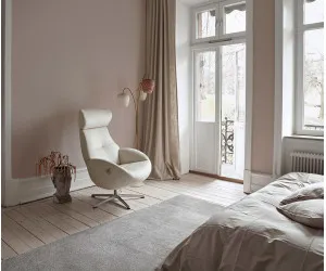 Atpūtas krēsls GLOBE SWIVEL